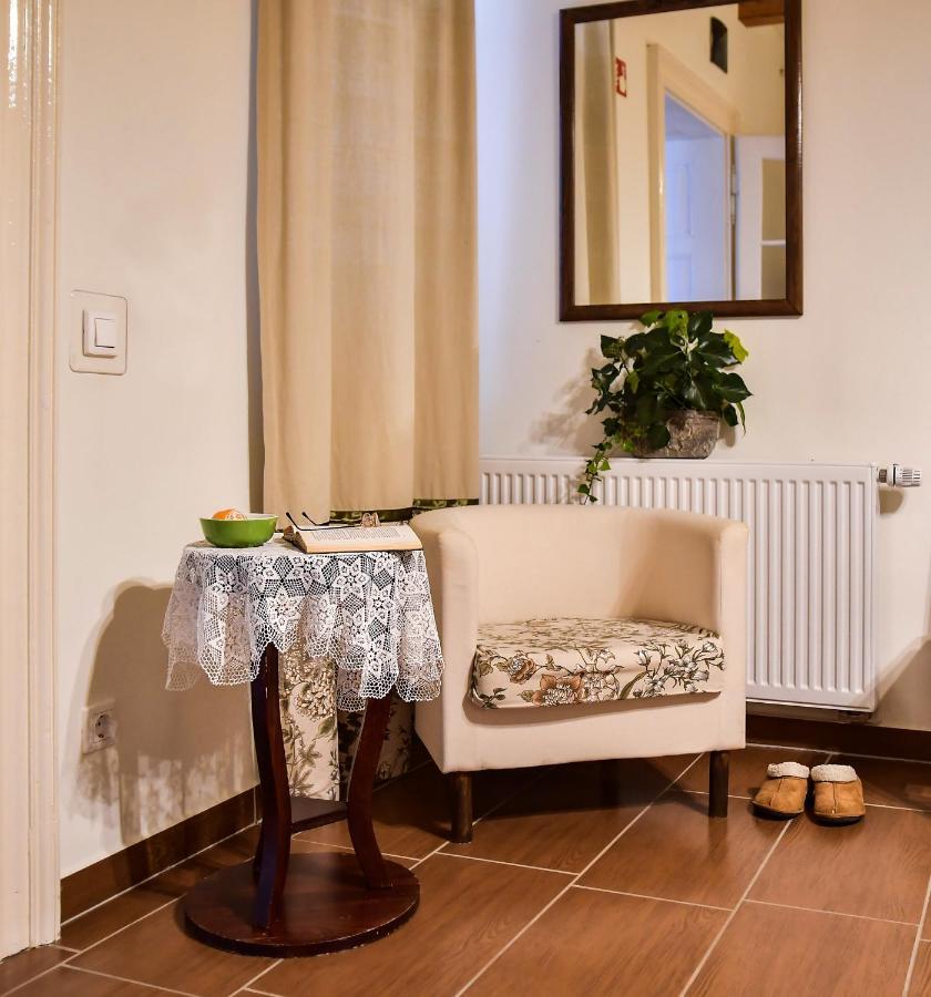 Bed and Breakfast Szin-Es Vendeghaz Сентеш Экстерьер фото