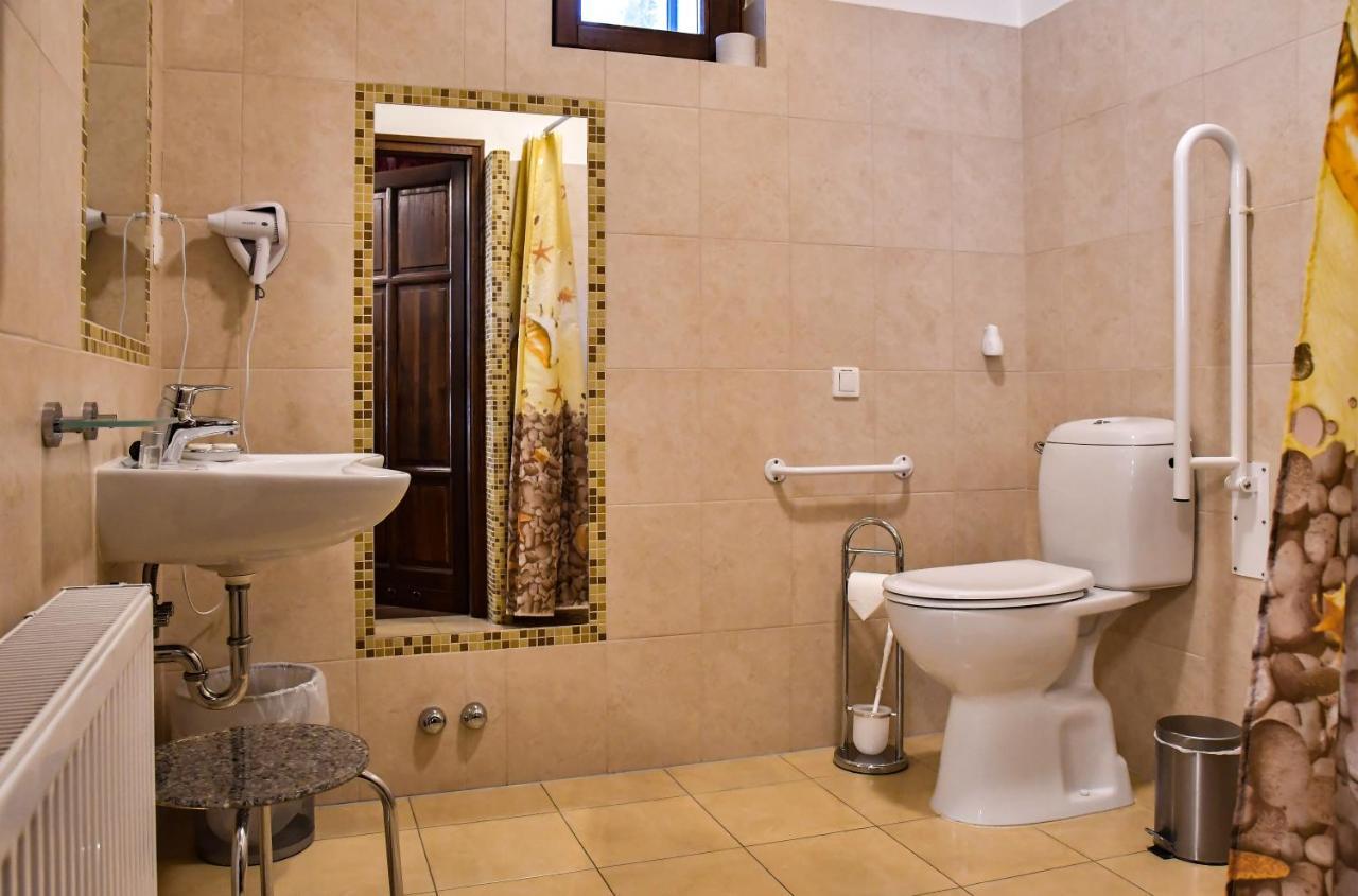 Bed and Breakfast Szin-Es Vendeghaz Сентеш Экстерьер фото